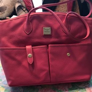 Luxury pink Dooney & Bourne Satchel in lovely pink